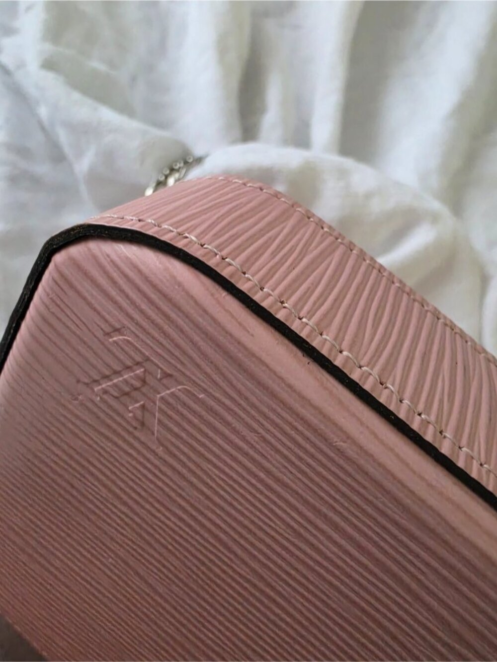 Authentic Louis Vuitton Epi LEATHER Pink Envelope Crossbody Mini Bag Clutch - Picture 8 of 14